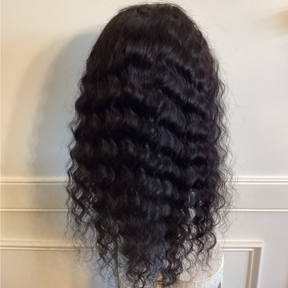 100% HUMAN HAIR WIG Other - Lace Front Black Wavy Human Hair Wig (24 inches)